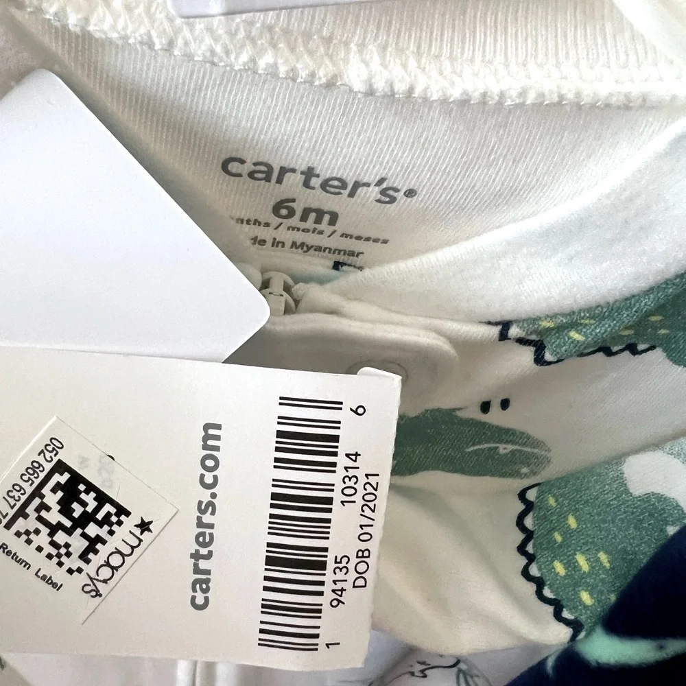 NWT Bundle of 2 Carter’s Footies / Sleepers, Size 6M